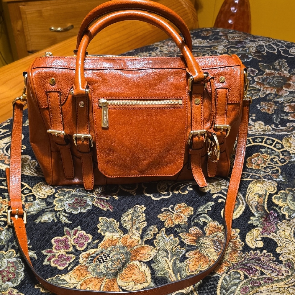 Micheal KORS Authenic Leather